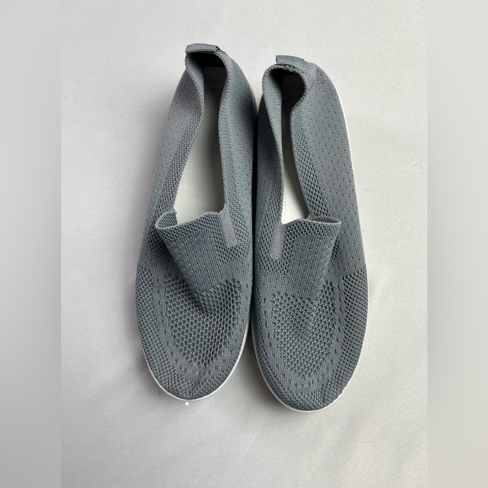 Mesh Comfort Slip-On Walking Vacation Travel Beach Gray Sneakers - Picture 3 of 13